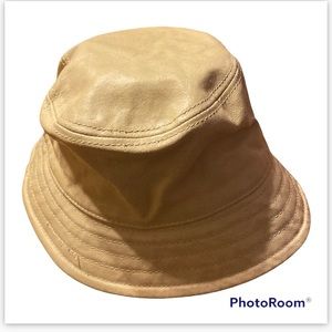 Wilson’s leather bucket hat